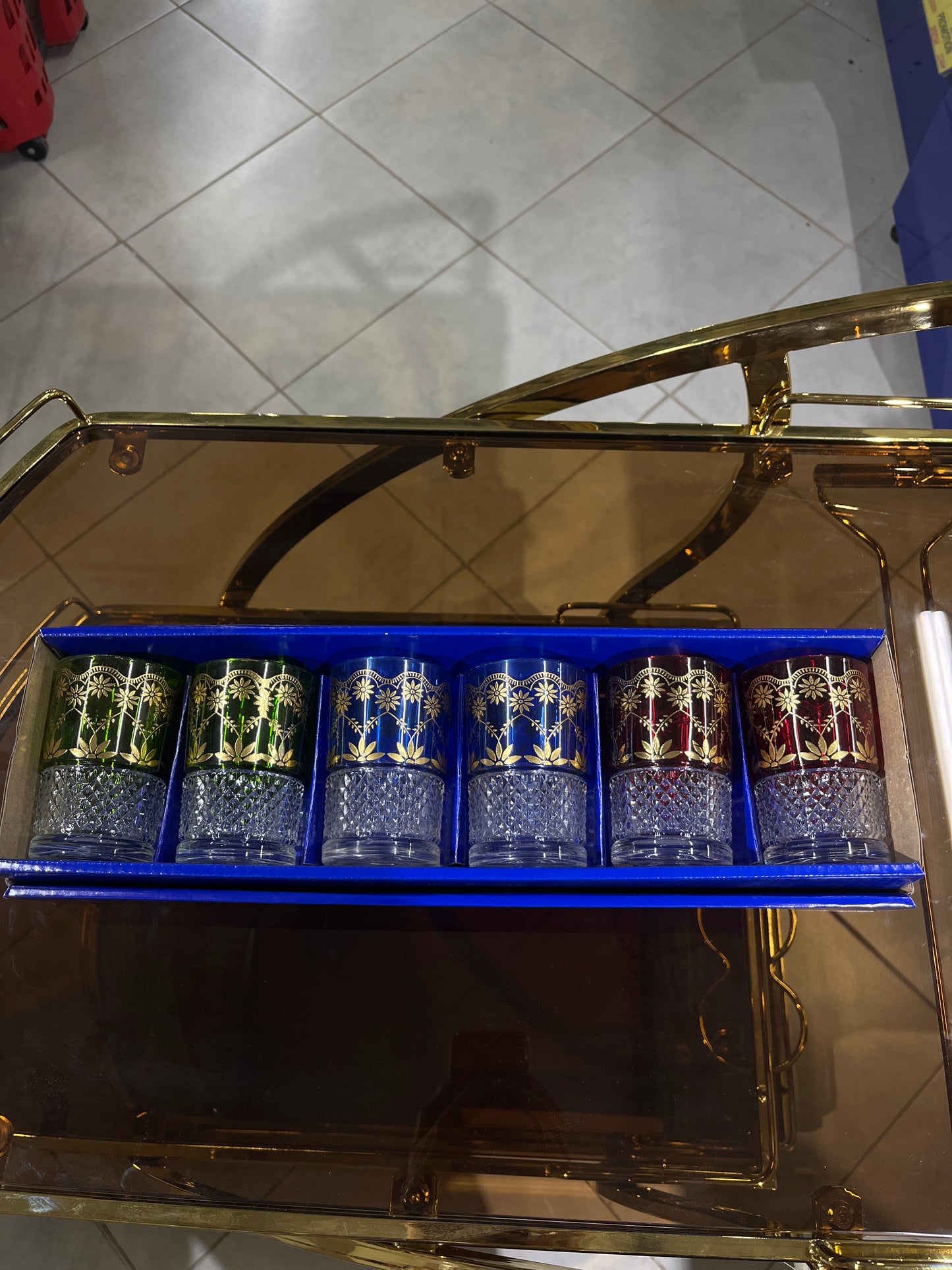 Série de 6 verres à thé